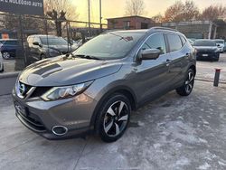 Grigio Usata 2015 Nissan Qashqai Tekna SUV | 11.900 € (Buon prezzo)
