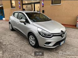 Grigio Usata 2019 Renault Clio IV Due volumi | 10.500 € (Buon prezzo)