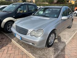 Grigio Usata 2003 Mercedes C200 Classic Tre volumi | 700 € (Super prezzo)