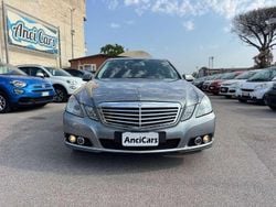 Grigio scuro Usata 2010 Mercedes E250 Elegance Tre volumi | 6990 € (Super prezzo)