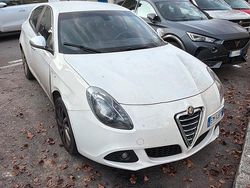 Bianco Usata 2011 Alfa Romeo Giulietta Tre volumi | 4000 € (Super prezzo)