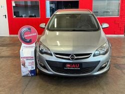 Grigio Usata 2013 Opel Astra Cosmo Station wagon | 3700 € (Buon prezzo)