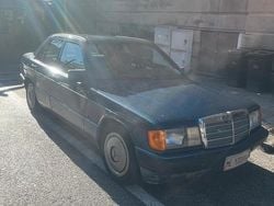 Blu Usata 1980 Mercedes 190 Tre volumi | 3500 €