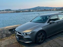 Grigio Usata 2018 Mercedes 180 Tre volumi | 17.500 € (Molto cara)