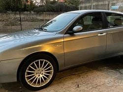 Grigio Usata 2007 Alfa Romeo 147 Due volumi | 1700 € (Buon prezzo)