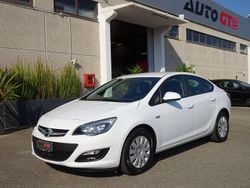 Bianco Usata 2017 Opel Astra Tre volumi | 8500 € (Ottimo prezzo)