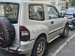 Grigio Usata 2000 Mitsubishi Pajero SUV | 6500 € (Molto cara)