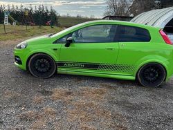 Verde Usata 2009 Abarth Grande Punto Due volumi | 9000 €