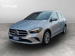 Grigio metallizzato chiaro Usata 2020 Mercedes B180 Monovolume | 19.500 € (Ottimo prezzo)