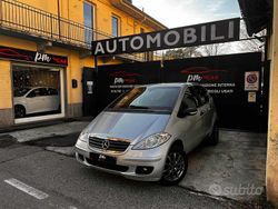 Grigio Usata 2008 Mercedes A150 Avantgarde Tre volumi | 2890 € (Ottimo prezzo)