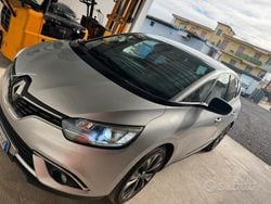 Grigio Usata 2017 Renault Scénic IV Monovolume | 12.500 € (Buon prezzo)