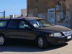 Blu/azzurro Usata 2006 Volvo V70 Summum Station wagon | 3900 € (Cara)