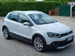 Usata 2015 VW Polo Cross Due volumi | 9000 € (Cara)