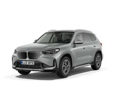 Argento Nuova 2025 BMW iX1 SUV | 44.650 € (Buon prezzo)