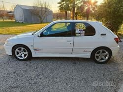 Bianco Usata 2000 Peugeot 306 S16 Coupé | 16.306 € (Cara)