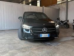 Usata 2019 Mercedes B200 Monovolume | 14.699 € (Cara)