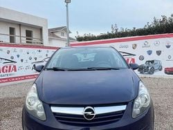 Blu Usata 2010 Opel Corsa Edition Tre volumi | 2499 € (Ottimo prezzo)