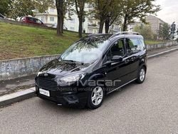 Nero Usata 2019 Ford Tourneo Courier Sport Monovolume | 13.995 € (Buon prezzo)