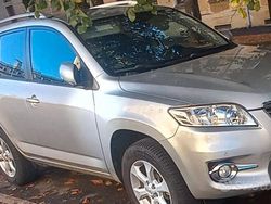 Usata 2011 Toyota RAV4 Tre volumi | 7300 € (Super prezzo)