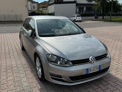 Grigio Usata 2013 VW Golf Highline Tre volumi | 7999 € (Super prezzo)