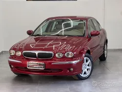 Usata 2002 Jaguar X-type Tre volumi | 3200 € (Ottimo prezzo)