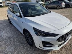 Bianco Usata 2023 Ford Focus ST-Line X Tre volumi | 24.900 € (Molto cara)