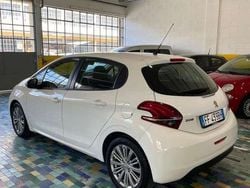 Other Usata 2016 Peugeot 208 Active Due volumi | 6900 € (Ottimo prezzo)