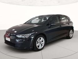Urano grey Usata 2023 VW Golf VIII Life Tre volumi | 22.700 € (Ottimo prezzo)