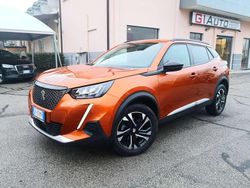 Arancione Usata 2022 Peugeot 2008 S SUV | 17.499 € (Buon prezzo)