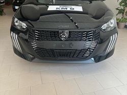 Nero Nuova 2025 Peugeot 208 Style Due volumi | 16.900 € (Buon prezzo)
