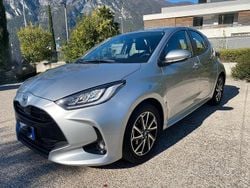 Grigio Usata 2022 Toyota Yaris Trend Tre volumi | 15.500 € (Buon prezzo)