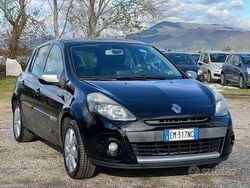 Nero Usata 2012 Renault Clio IV Dynamique Tre volumi | 2700 € (Super prezzo)