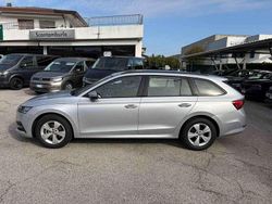 Argento Usata 2023 Skoda Octavia Executive Station wagon | 24.000 € (Buon prezzo)