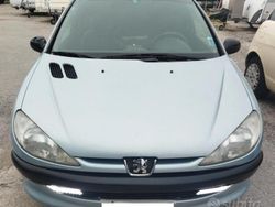 Blu/azzurro Usata 2000 Peugeot 206 Tre volumi | 1950 € (Buon prezzo)