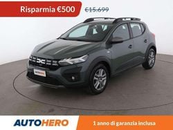 Verde Usata 2023 Dacia Sandero Expression Due volumi | 15.199 € (Buon prezzo)