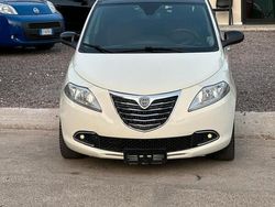 Bianco Usata 2011 Lancia Ypsilon Platinum Due volumi | 7500 € (Molto cara)