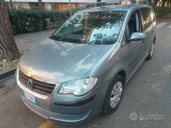 Grigio Usata 2007 VW Touran Trendline Monovolume | 3900 €