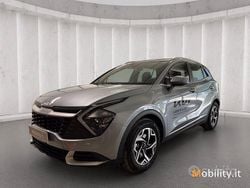 Lunar silver Usata 2024 Kia Sportage SUV | 27.900 € (Ottimo prezzo)