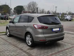 Usata 2015 Ford S-MAX Titanium S Monovolume | 15.900 € (Cara)