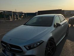 Grigio Usata 2019 Mercedes A200 Tre volumi | 25.000 € (Molto cara)