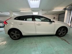 Bianco Usata 2014 Volvo V40 Tre volumi | 8200 € (Cara)