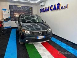 Nero Usata 2010 Dacia Sandero Stepway Tre volumi | 6000 € (Buon prezzo)
