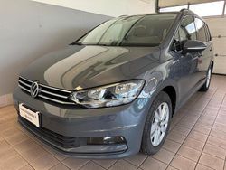 Grigio Usata 2022 VW Touran Comfortline Monovolume | 27.950 € (Buon prezzo)