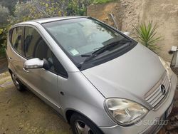 Grigio Usata 2003 Mercedes A170 Avantgarde Due volumi | 2500 € (Cara)