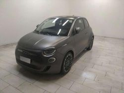 Grigio Usata 2021 Fiat 500e Icon Tre volumi | 17.490 € (Molto cara)
