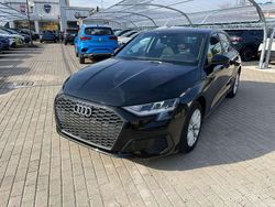 Nero Usata 2023 Audi A3 Business Tre volumi | 23.490 € (Ottimo prezzo)