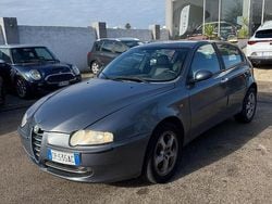 Blu Usata 2004 Alfa Romeo 147 Due volumi | 1700 € (Buon prezzo)