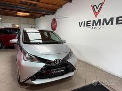 Grigio Usata 2018 Toyota Aygo Cool Due volumi | 11.900 € (Buon prezzo)