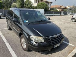 Usata 2006 Chrysler Grand Voyager Monovolume | 4000 € (Molto cara)