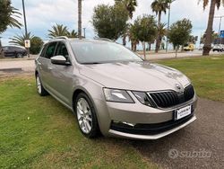 Grigio Usata 2019 Skoda Octavia G-TEC Ambition Station wagon | 11.999 € (Ottimo prezzo)